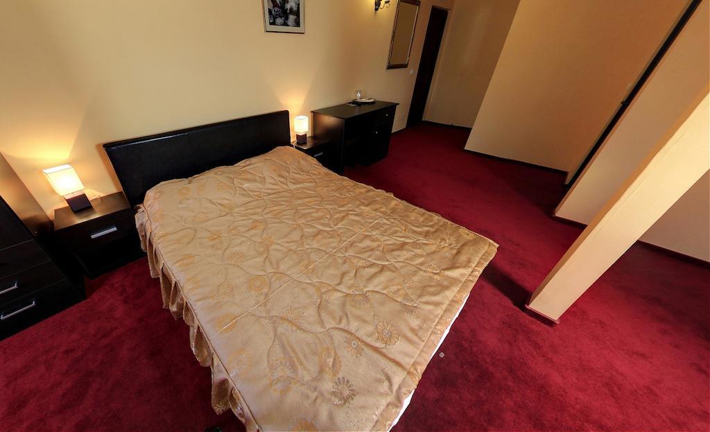 La Storia Guest House Piteşti Quarto foto
